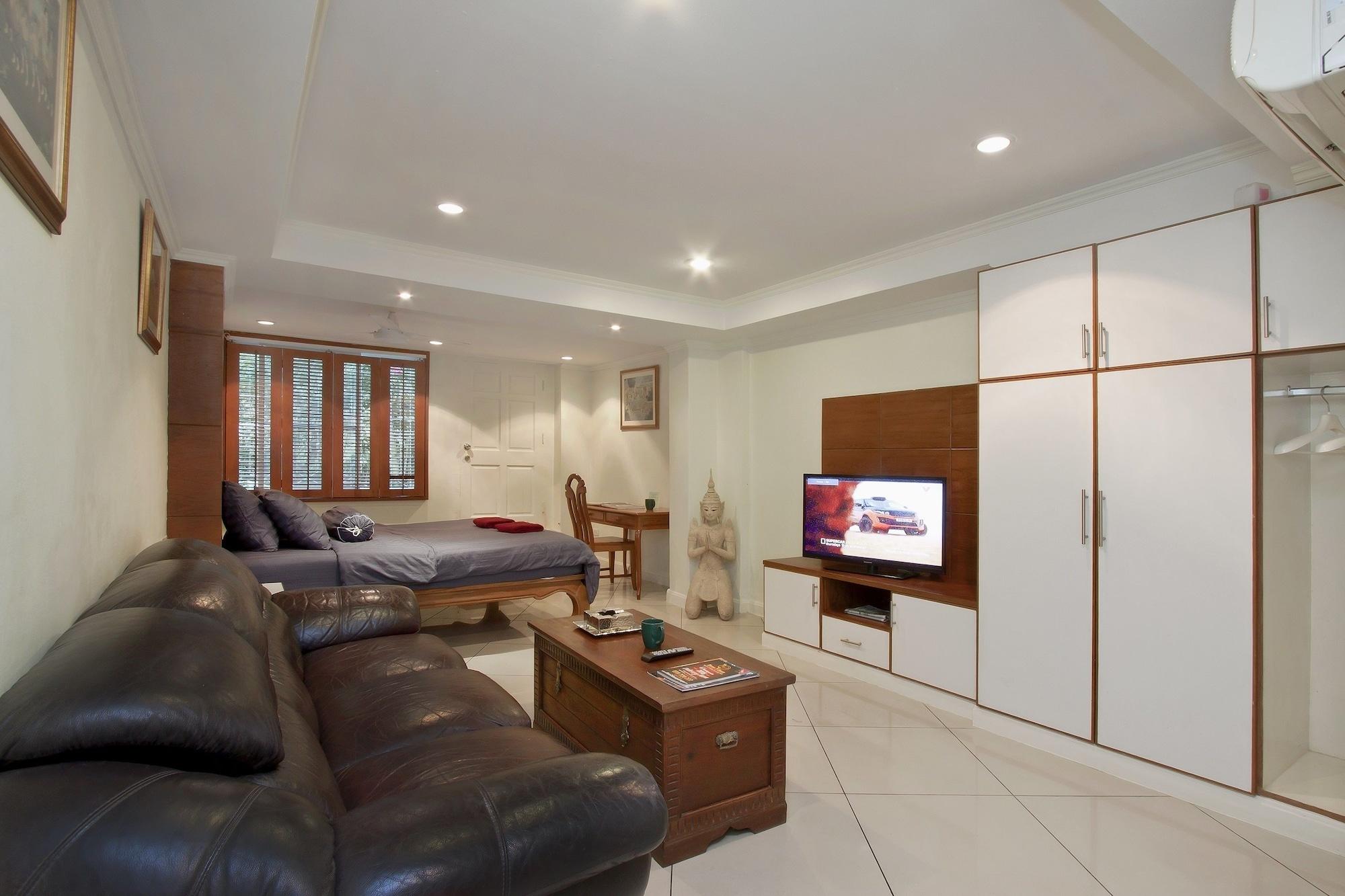 Argyle Apartments Pattaya Exterior photo