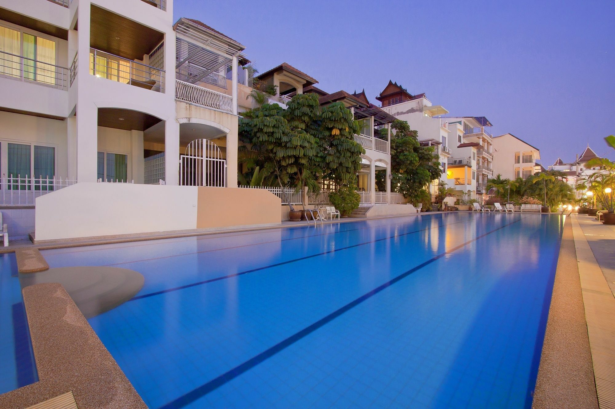 Argyle Apartments Pattaya Exterior photo